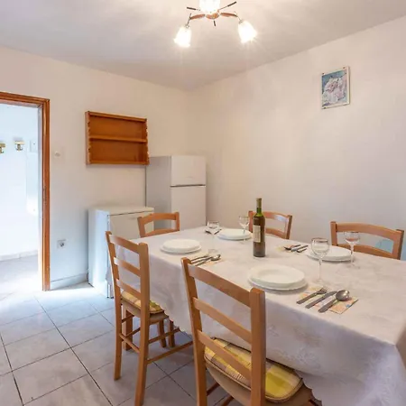 Apartmán In 39118 *